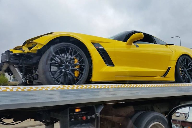 Video: Yellow Z06 Goes Backwards On A Freeway (Sort Of)