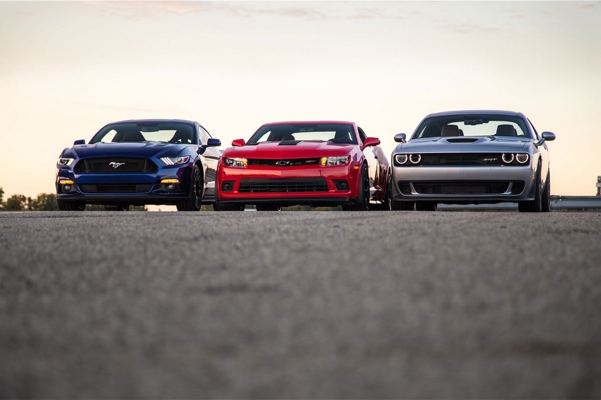 A True Challenge – The New Camaro Z/28 Vs. Mustang GT Vs. Hellcat