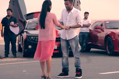 Video: UAE Camaro Club Member Proposes To His Girlfriend Like A Sir
