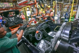 National Corvette Museum Takes Over GM Plant Tours