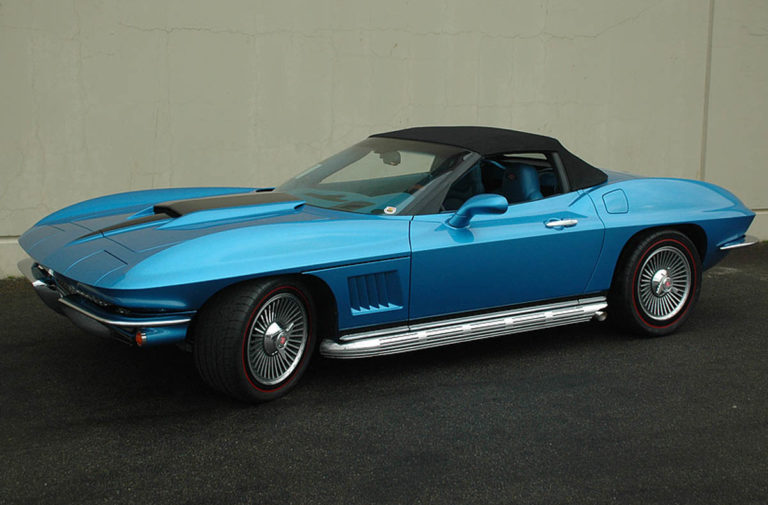 How Classic Reflection Coachworks Builds Their Retro-Vettes