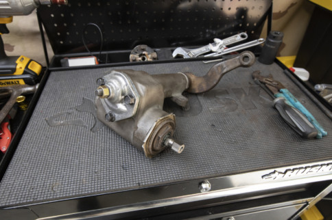Rebuild Your C2-C3 Corvette Steering Box With Flaming River