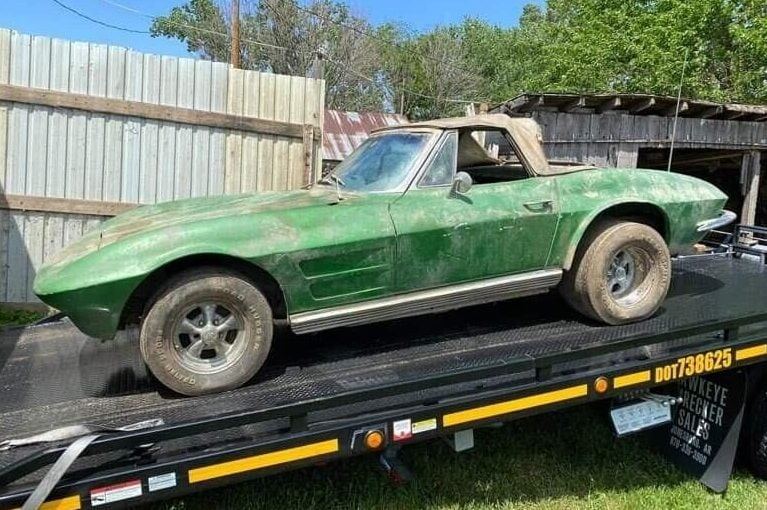 Barn Find: Groovy 1964 Corvette Roadster Unearthed