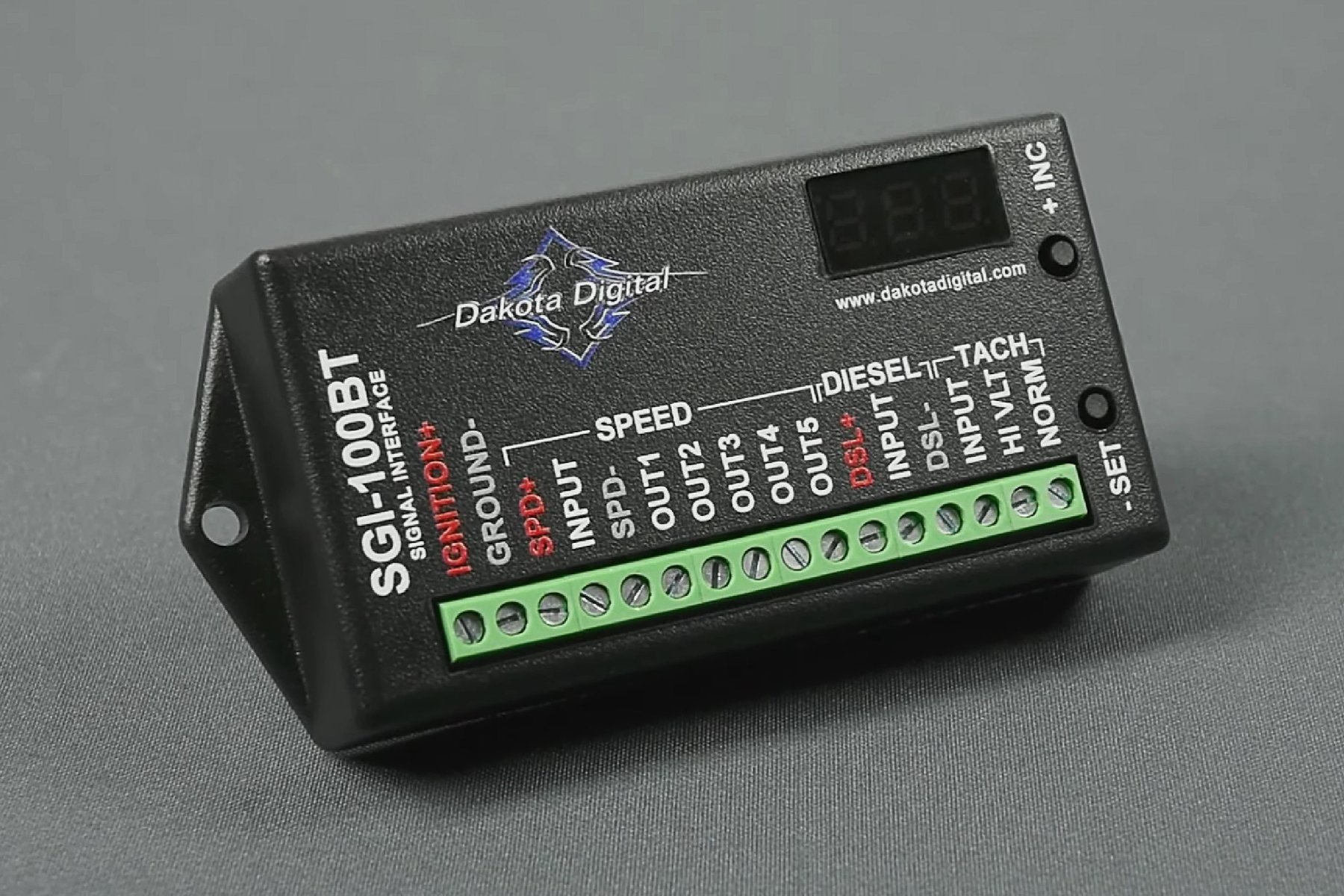 Dakota Digital’s SGI-100BT Will Bring Your Tach And Speedo to Life